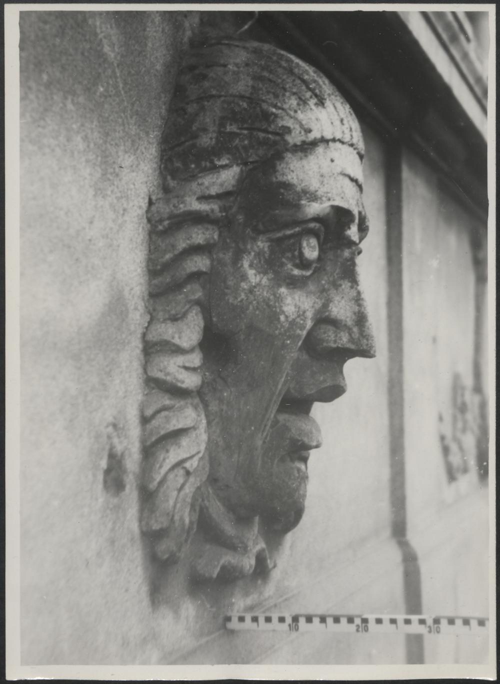 Dokumentacja fotograficzna dot. inwentaryzacji zniszczeń wojennych Teatru Wielkiego (1951)