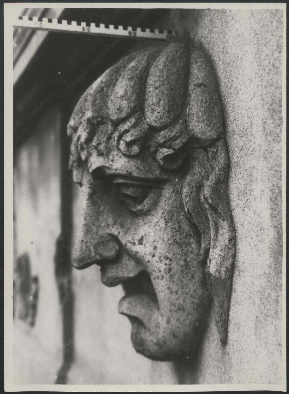 Dokumentacja fotograficzna dot. inwentaryzacji zniszczeń wojennych Teatru Wielkiego (1951)