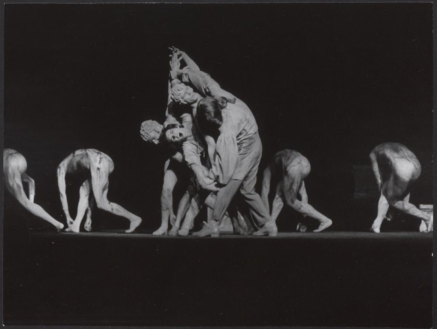 „Rzeźby mistrza Piotra” Romuald Twardowski 1974-09-29