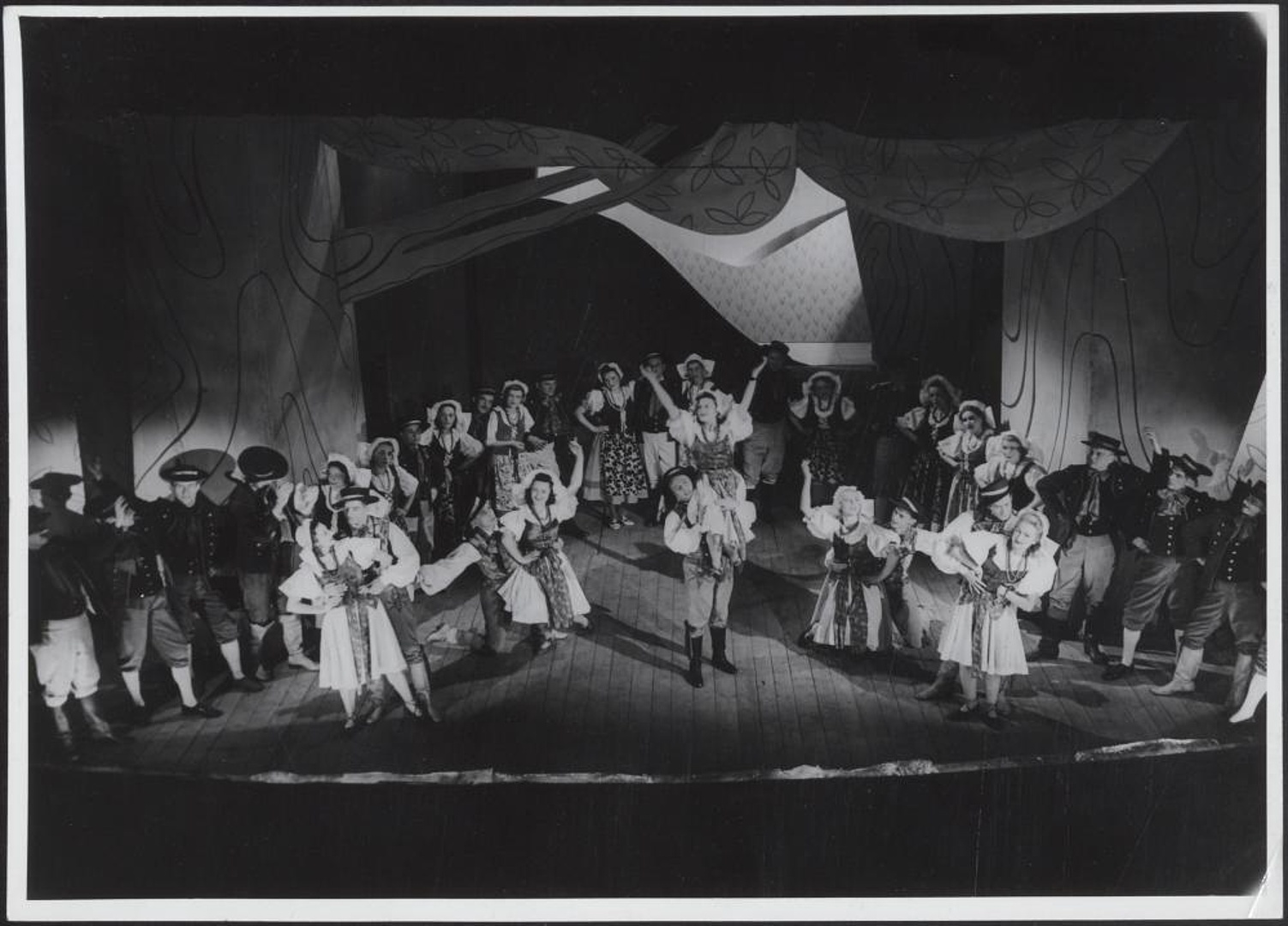 „Sprzedana narzeczona” Bedřich Smetana, 07-12-1947