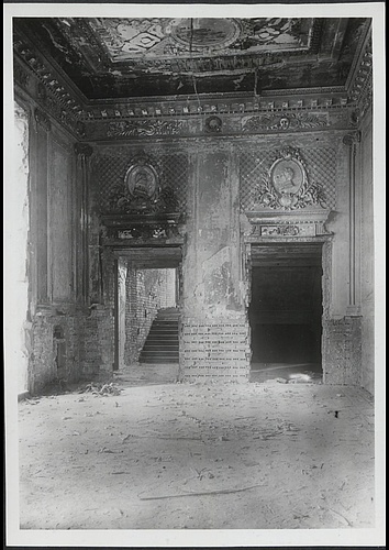 Dokumentacja fotograficzna dot. inwentaryzacji zniszczeń wojennych Teatru Wielkiego (1950)